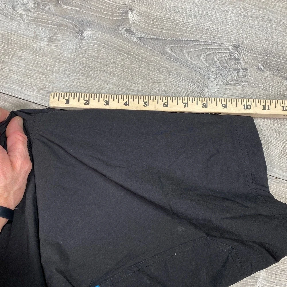 Amazon Black Cargo Shorts for Men - Picture 8 of 10